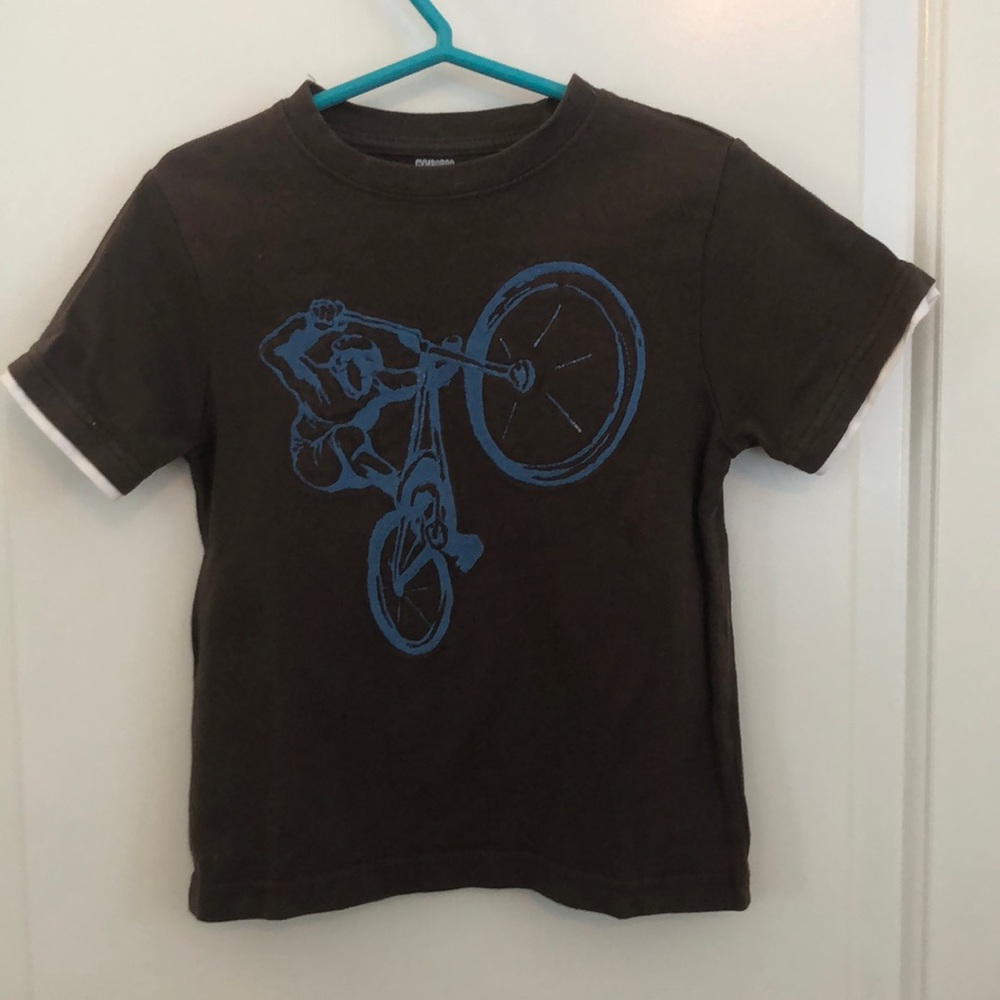 Gymboree embroidered graphic t-shirt size 4